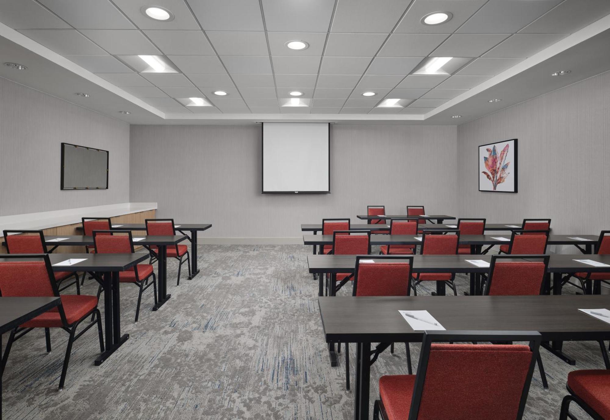 Hilton Garden Inn Tampa East Brandon Mango Экстерьер фото