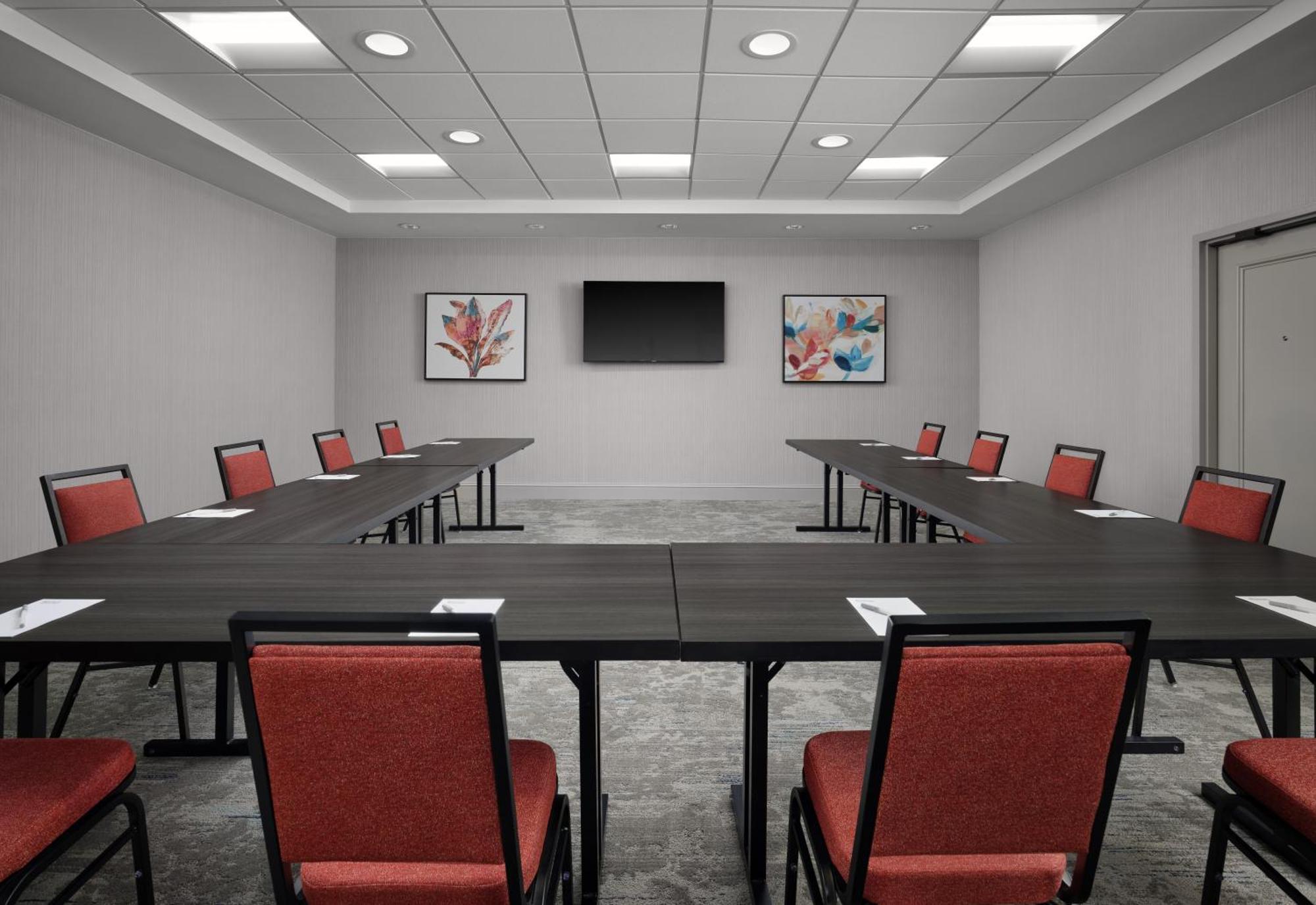 Hilton Garden Inn Tampa East Brandon Mango Экстерьер фото