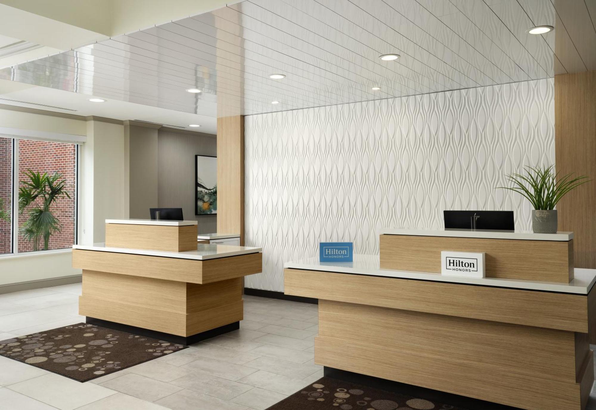 Hilton Garden Inn Tampa East Brandon Mango Экстерьер фото